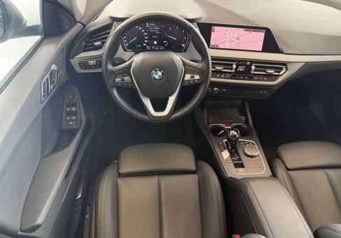 BMW 216, 2021 2