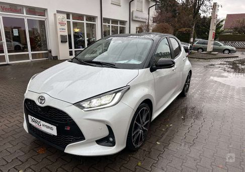 Toyota Yaris, 2024