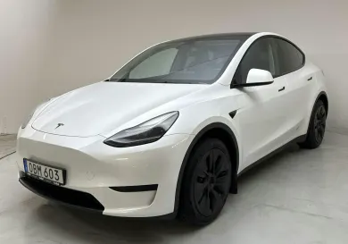 Tesla Model Y, 2023