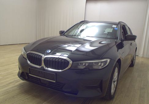 BMW 320, 2022