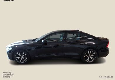 Volvo S60, 2022