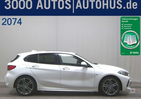 BMW 120, 2022