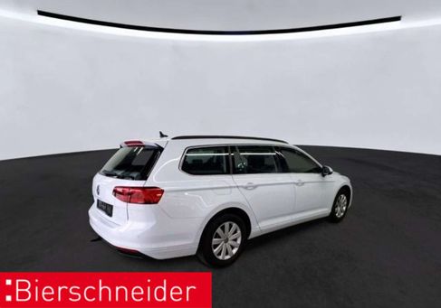 Volkswagen Passat Variant, 2023 3