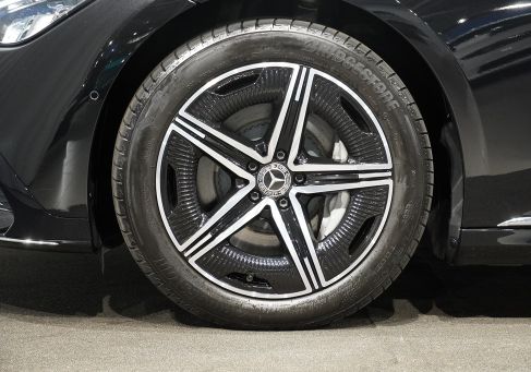 Mercedes-Benz EQE, 2023