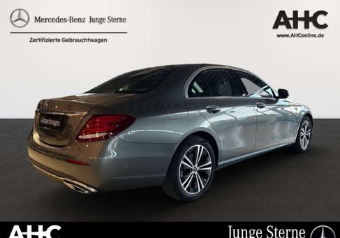 Mercedes-Benz E 200, 2020