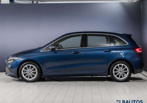 Mercedes-Benz B 180, 2020 3
