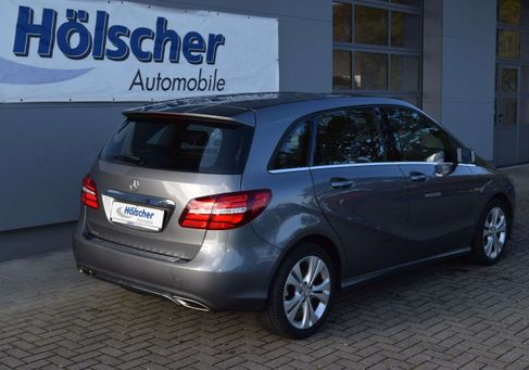 Mercedes-Benz B 180, 2017