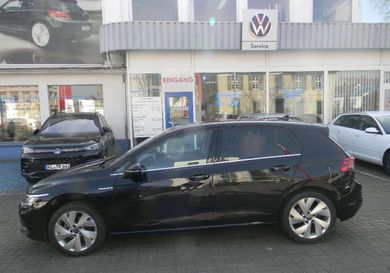 Volkswagen Golf, 2023