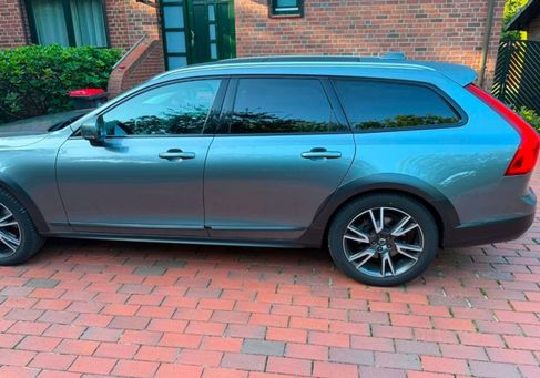 Volvo V90 Cross Country, 2019