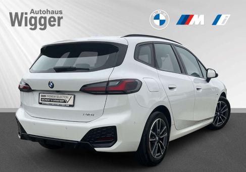 BMW 218, 2024