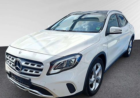 Mercedes-Benz GLA 180, 2020