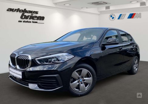 BMW 118, 2021