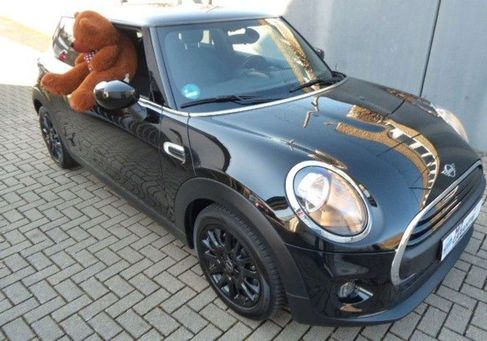 MINI ONE, 2019