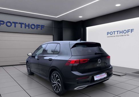 Volkswagen Golf, 2023 3