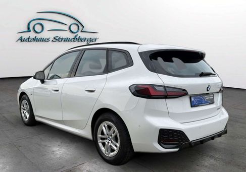 BMW 220, 2024 3