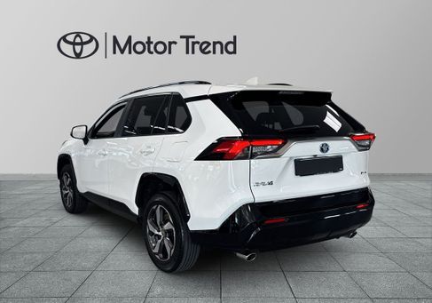 Toyota RAV 4, 2025 2