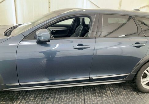 Volvo V90 Cross Country, 2019