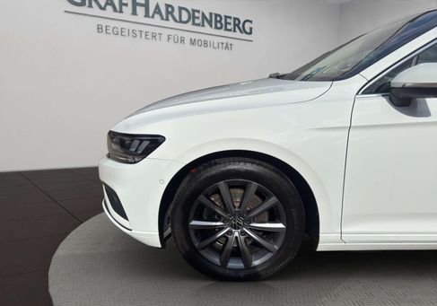 Volkswagen Passat Variant, 2022 3