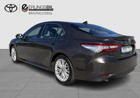 Toyota Camry, 2019