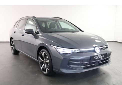 Volkswagen Golf, 2024