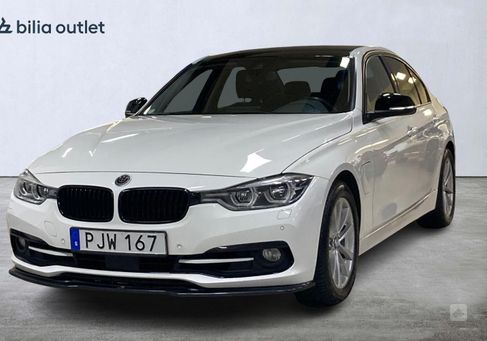 BMW 330, 2017