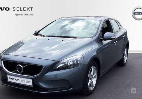 Volvo V40, 2016