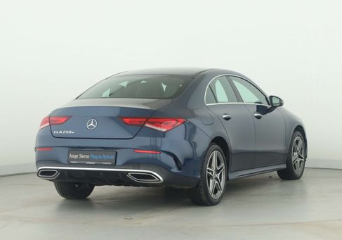 Mercedes-Benz CLA 250, 2022