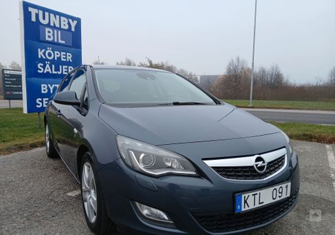 Opel Astra, 2010