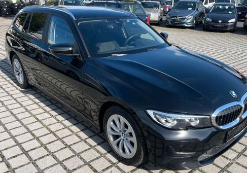 BMW 318, 2021