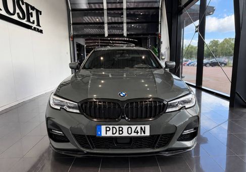 BMW 320, 2021 3