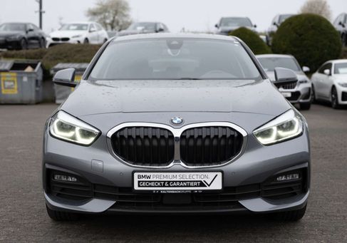 BMW 120, 2023