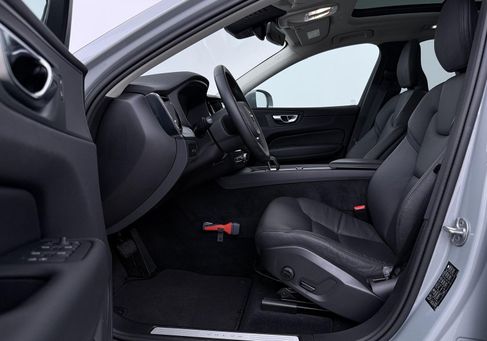 Volvo XC60, 2025 3