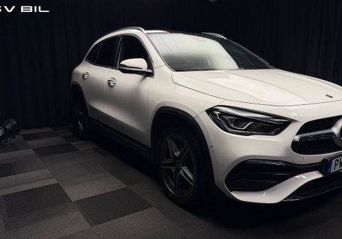 Mercedes-Benz GLA 200, 2023 3