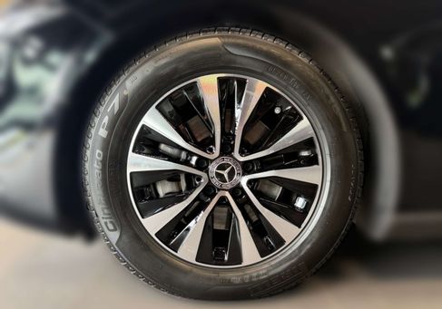 Mercedes-Benz A 200, 2023 3