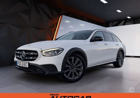 Mercedes-Benz E 220, 2022