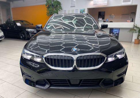 BMW 320, 2020