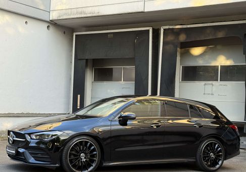 Mercedes-Benz CLA 220, 2022