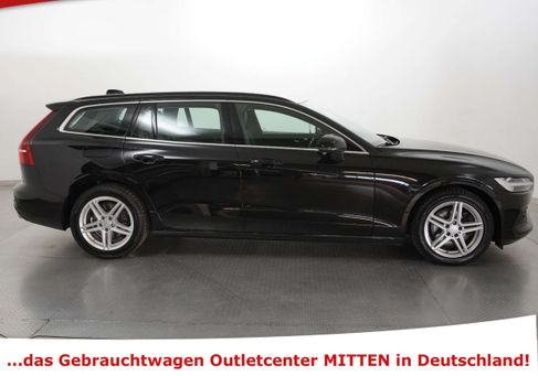 Volvo V60, 2022