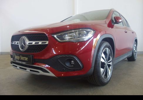 Mercedes-Benz GLA 220, 2021