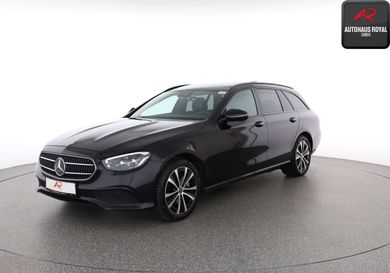 Mercedes-Benz E 300, 2022