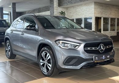 Mercedes-Benz GLA 200, 2022