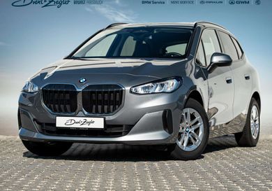 BMW 220, 2025