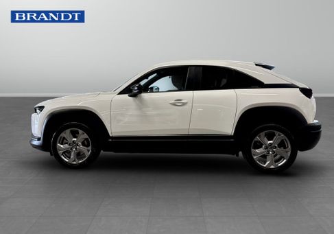 Mazda MX-30, 2022 3