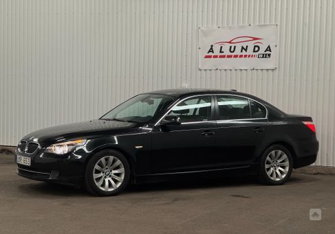 BMW 523, 2010