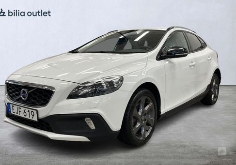 Volvo V40 Cross Country, 2015