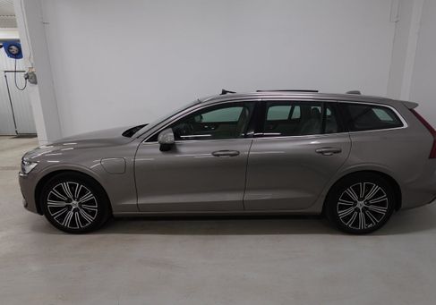 Volvo V60, 2021