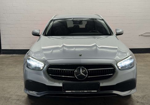Mercedes-Benz E 220, 2023 3