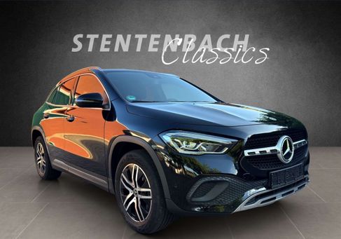 Mercedes-Benz GLA 220, 2021