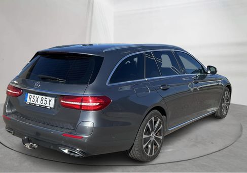 Mercedes-Benz E 300, 2020 3