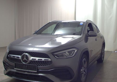 Mercedes-Benz GLA 250, 2022